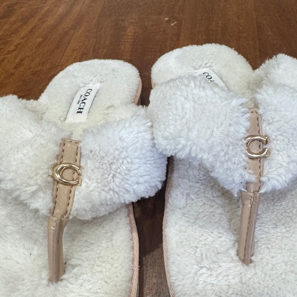 Coach Cream Plush Flip Flops - Picture 9 of 9